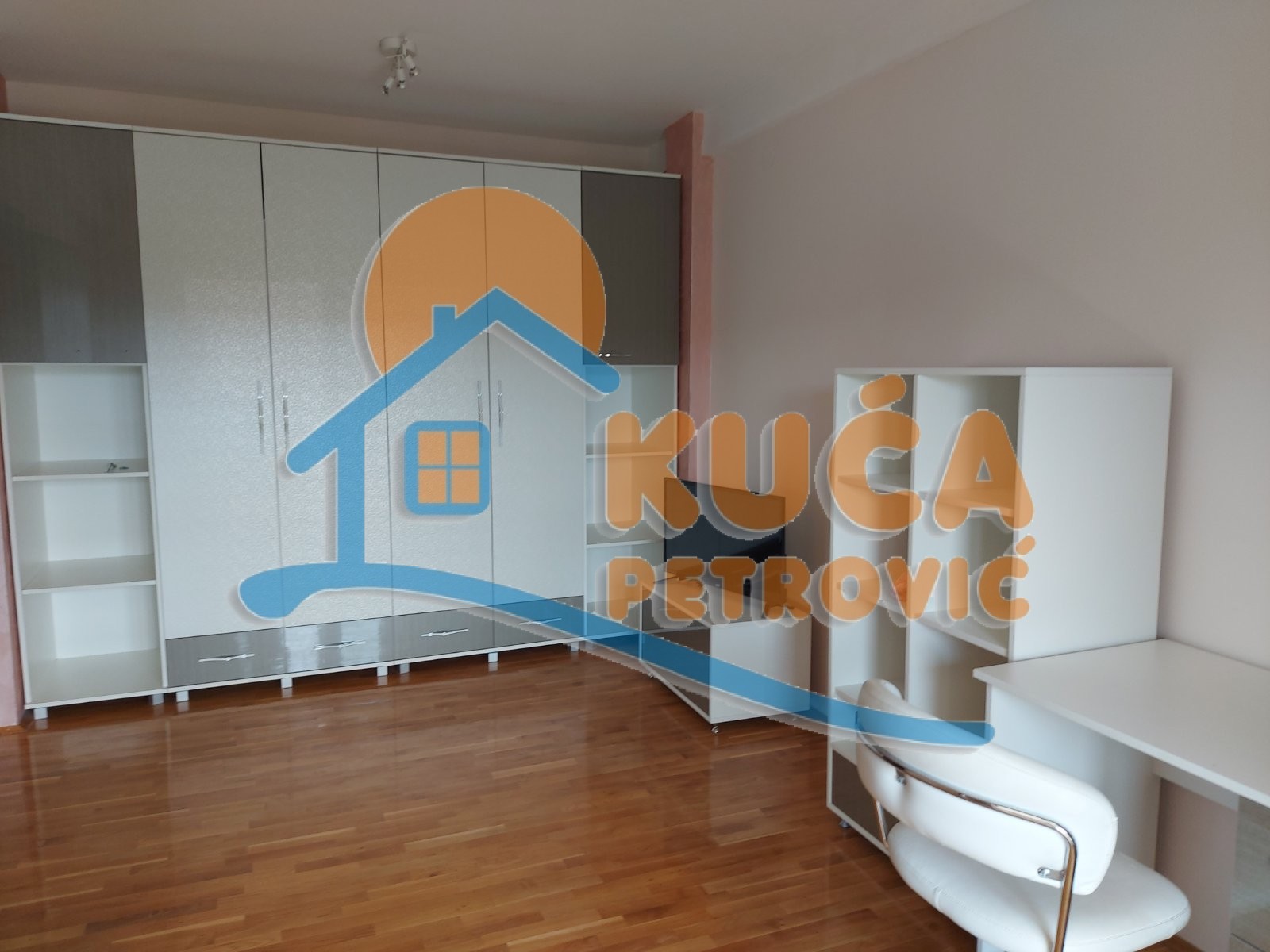 Trosoban stan, 66 m2, Čair, 9. brigade ID: i-012013 7