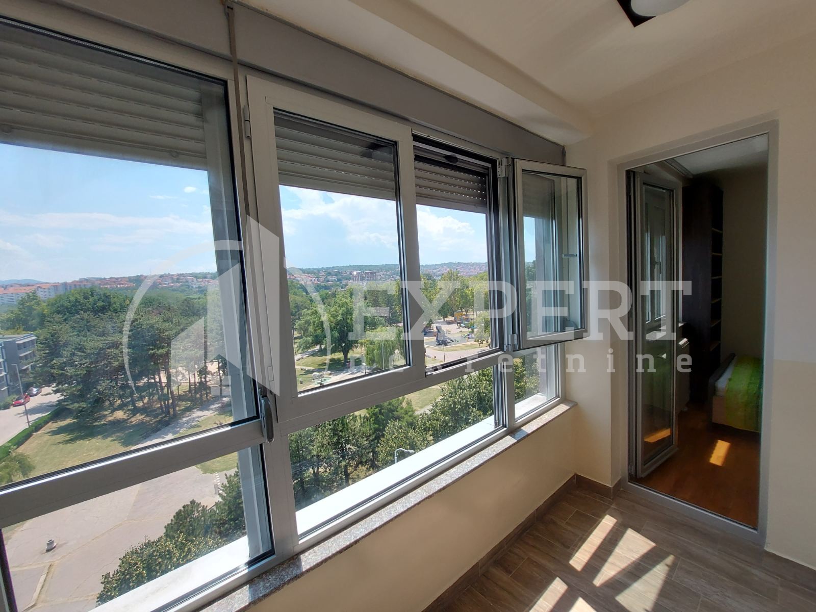 Trosoban stan, 66 m2, Čair, 9. brigade ID: i-012013 13