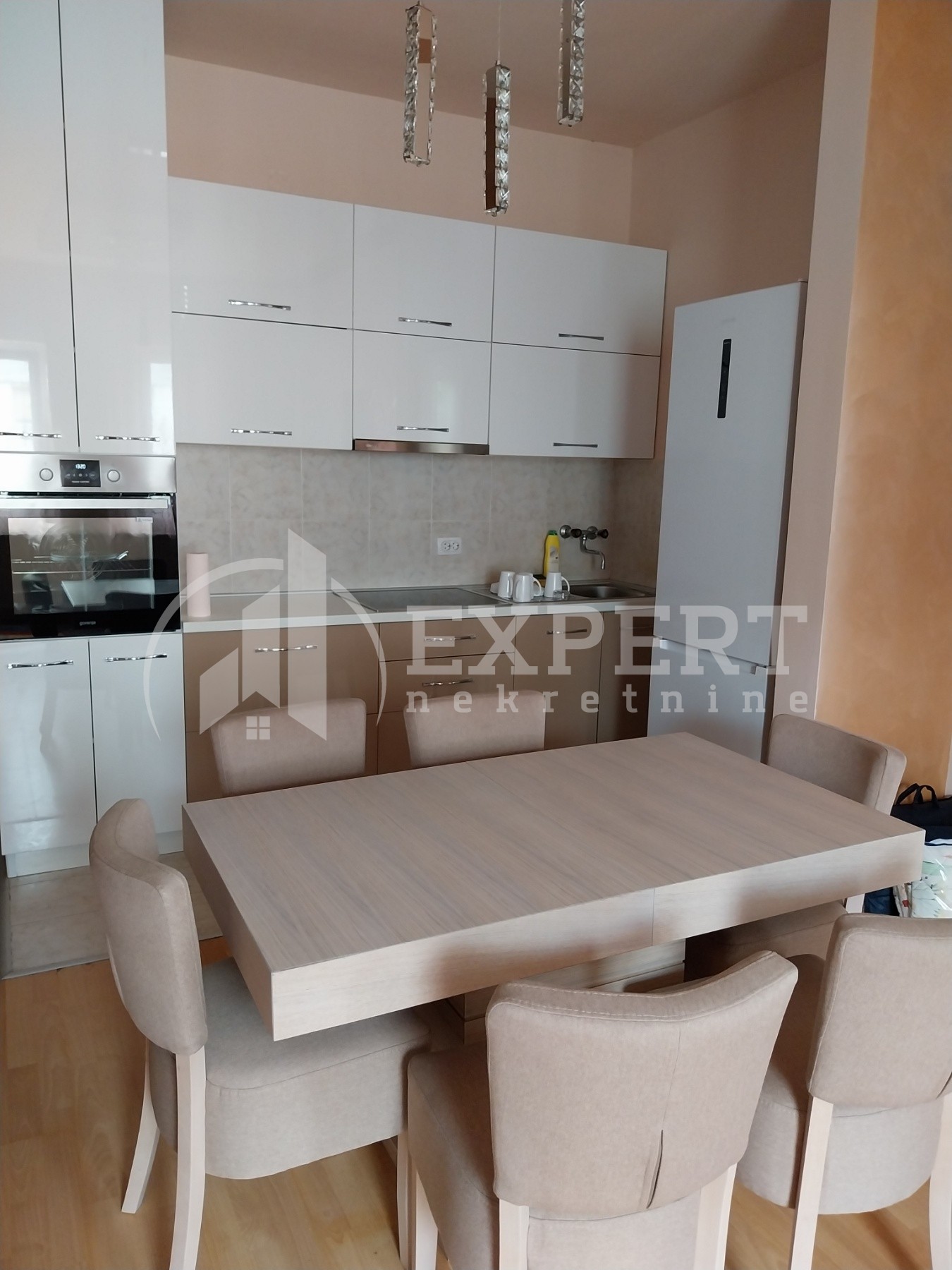 Jednosoban stan, 36 m2, Centar, Obrenovićeva ID: i-012027 3