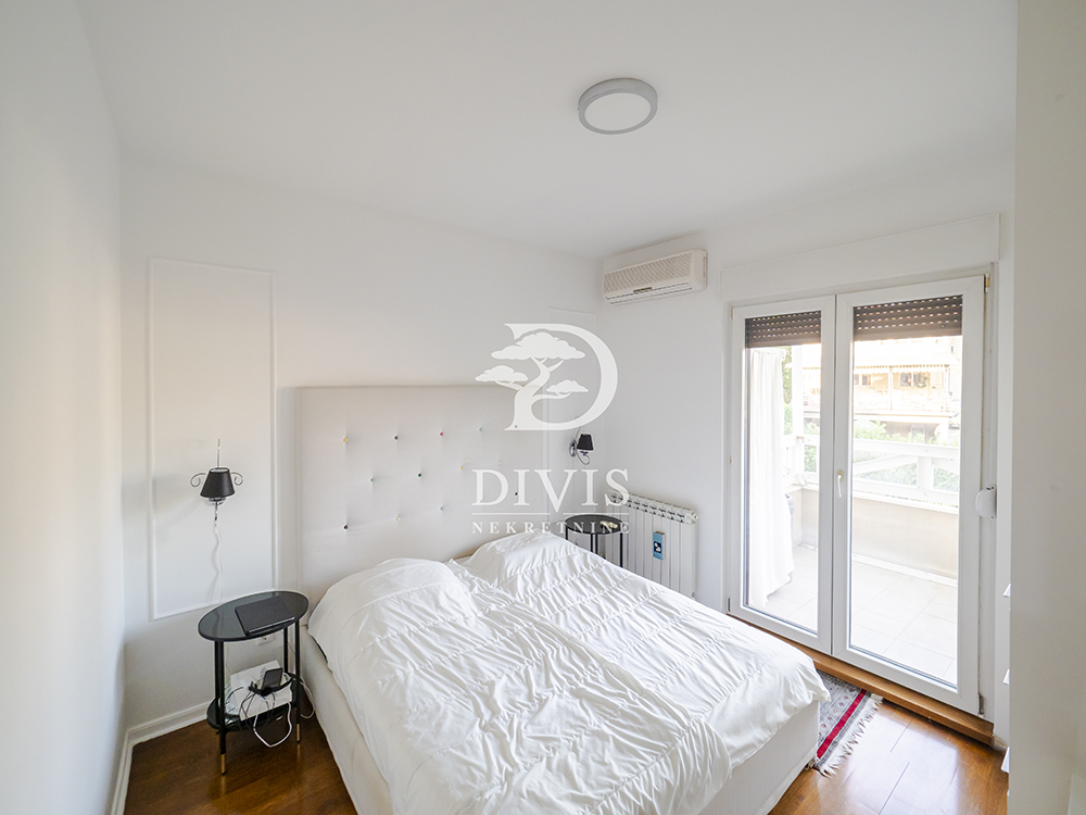 Lux dvoetažni stan na Dedinju sa terasom  124m2 3