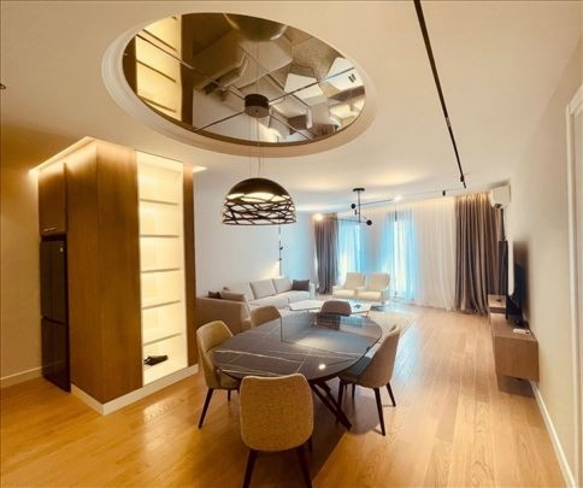 Luksuzno opremljen cetvorosoban stan sa 2 garazna mesta u novoj zgradi  3