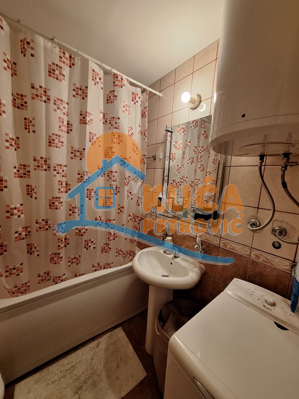 Jednosoban stan, 40 m2, Filozofski fakultet, Ćirila i Metodija ID: i-012014 12