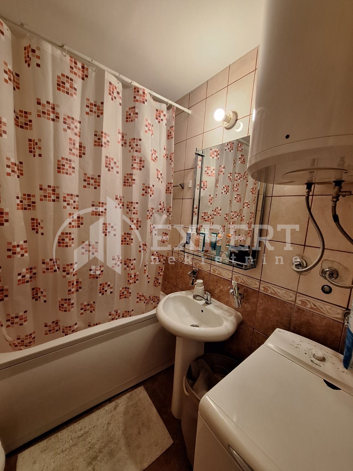 Jednosoban stan, 40 m2, Filozofski fakultet, Ćirila i Metodija ID: i-012014 12