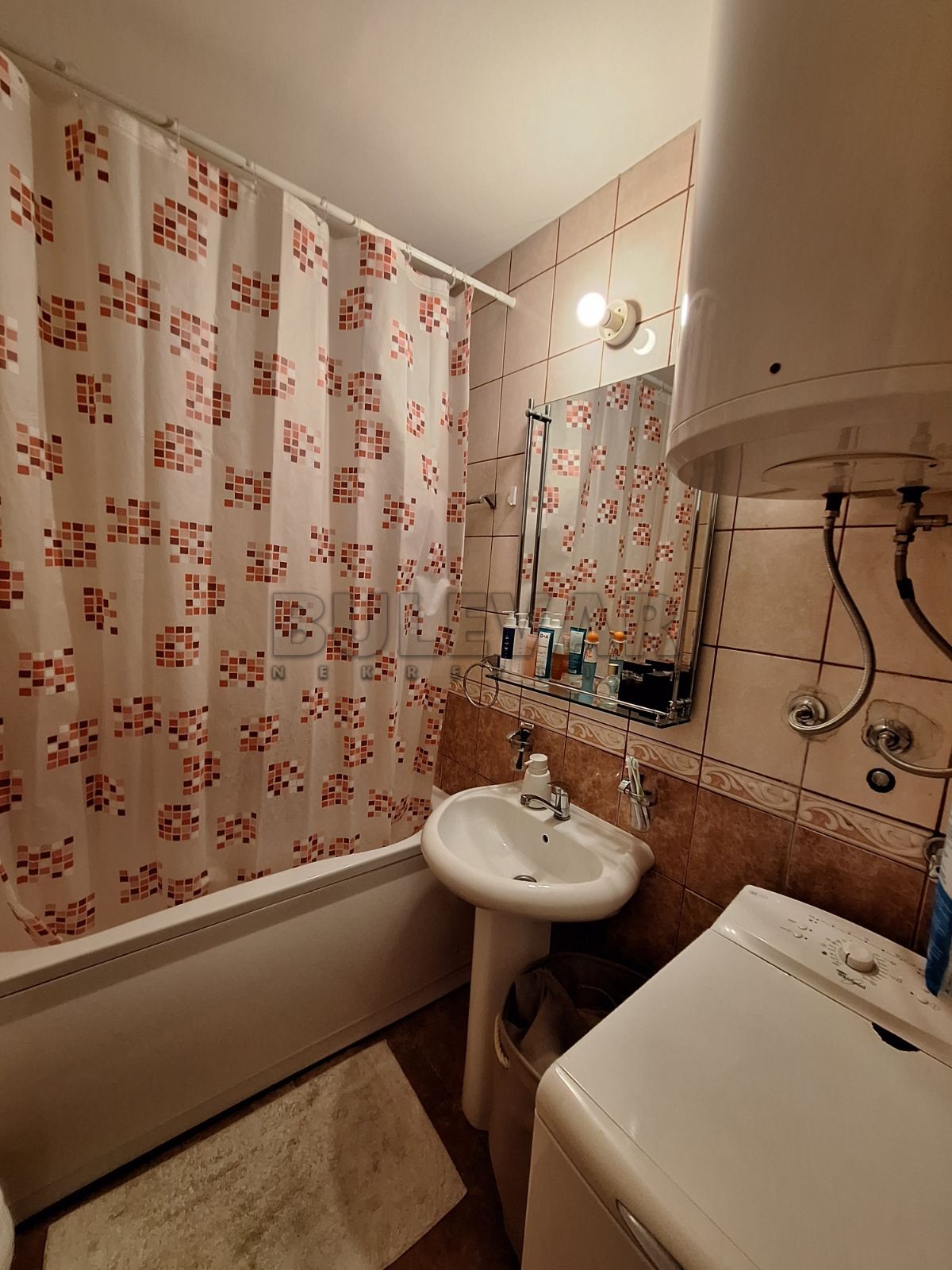 Jednosoban stan, 40 m2, Filozofski fakultet, Ćirila i Metodija ID: i-012014 12