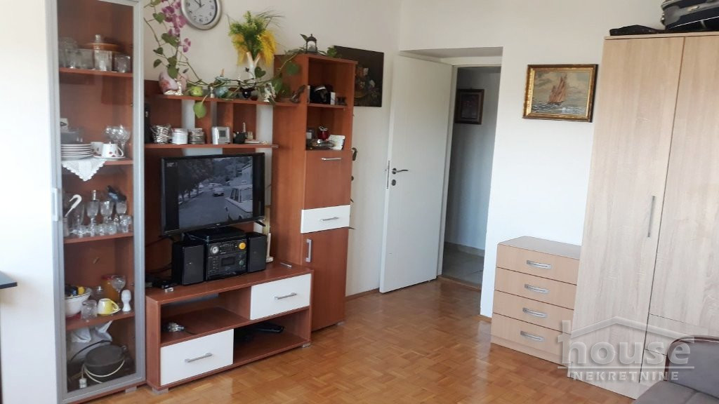 Stan,NOVI SAD,BULEVAR 39m2,90640€ , ID: 1062124 2