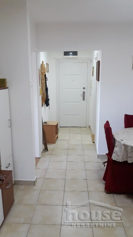 Stan,NOVI SAD,BULEVAR 39m2,90640€ , ID: 1062124 4