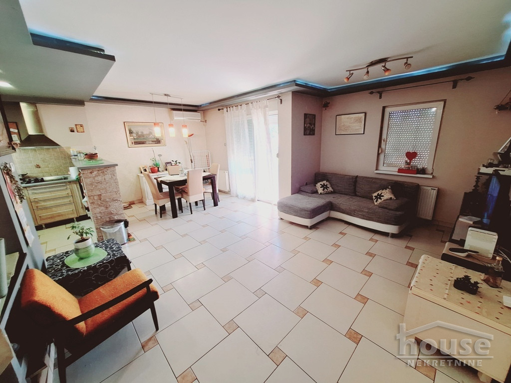 Stan,NOVI SAD,TELEP 81m2,144200€ , ID: 1062122 1