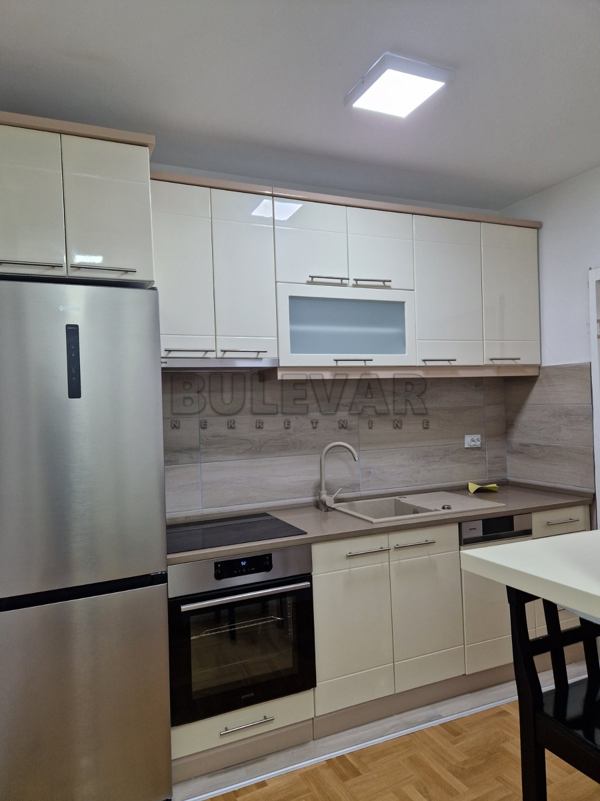 Dvosoban stan, 66 m2, Centar, Milentijeva ID: i-08132 3