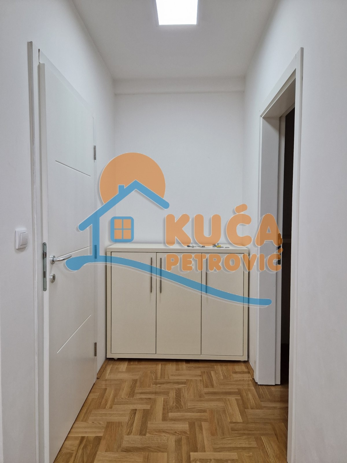 Dvosoban stan, 66 m2, Centar, Milentijeva ID: i-08132 12