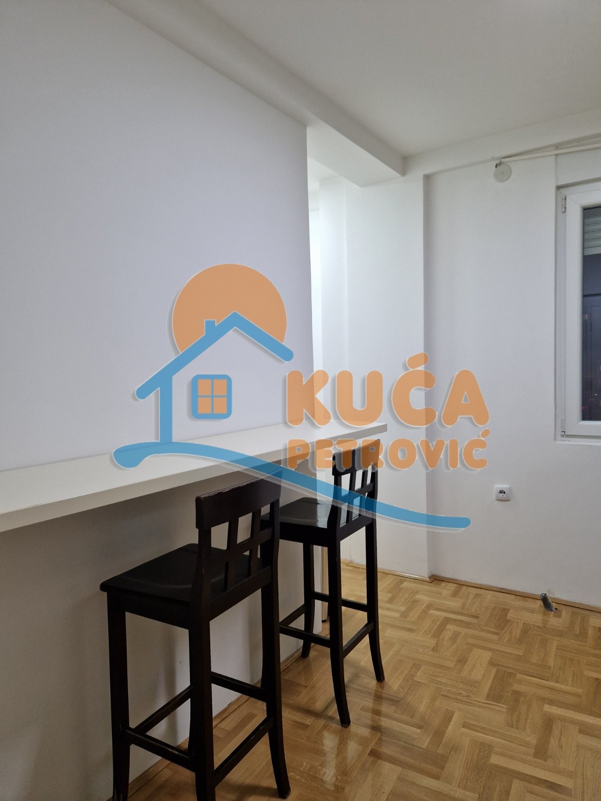 Dvosoban stan, 66 m2, Centar, Milentijeva ID: i-08132 2