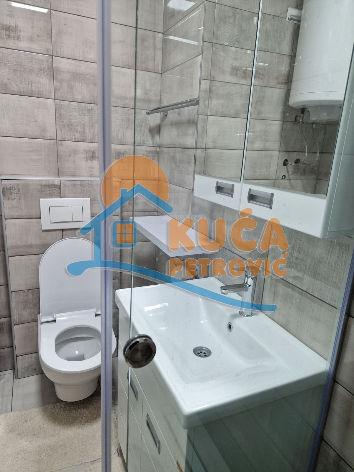 Dvosoban stan, 66 m2, Centar, Milentijeva ID: i-08132 10