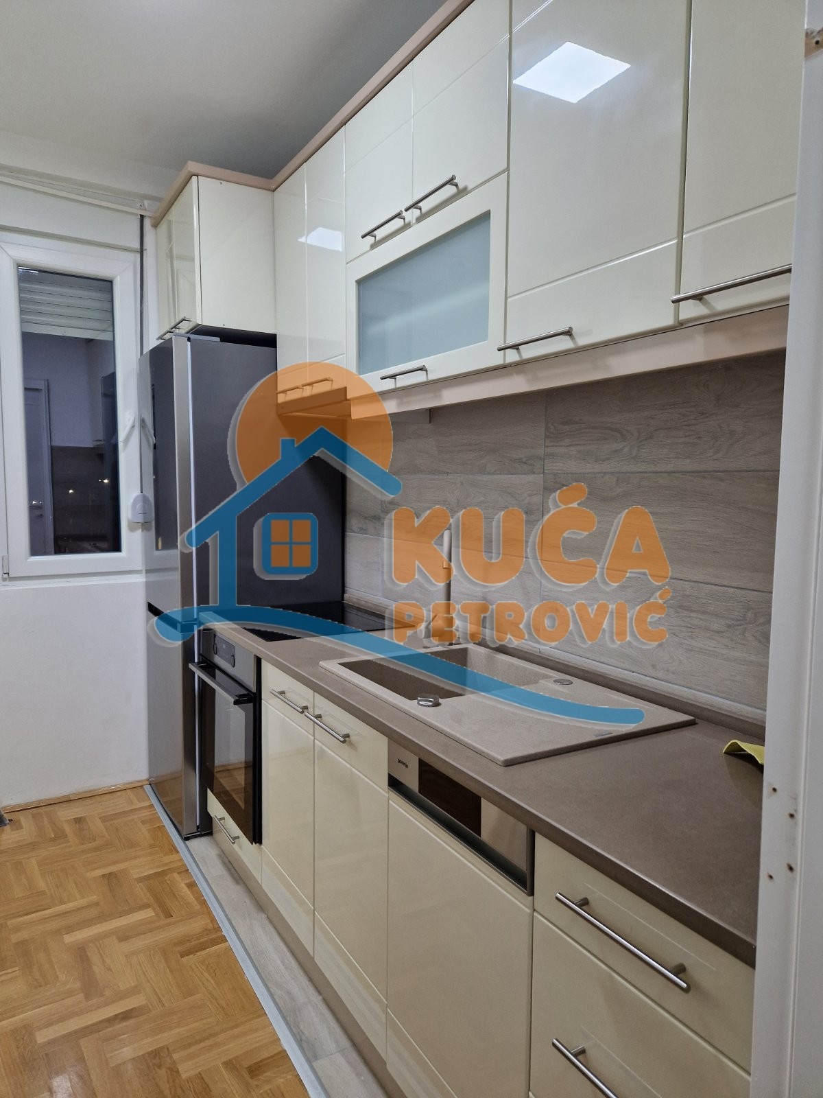 Dvosoban stan, 66 m2, Centar, Milentijeva ID: i-08132 5