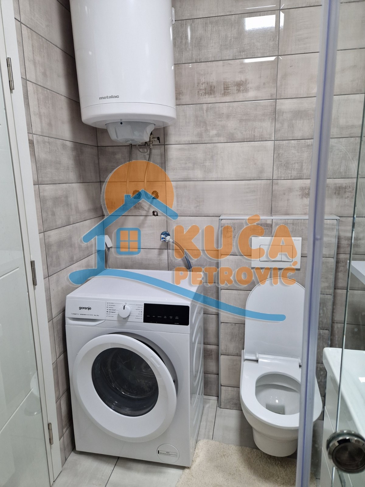 Dvosoban stan, 66 m2, Centar, Milentijeva ID: i-08132 9