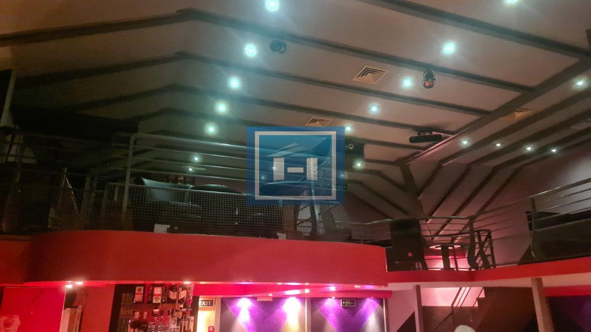 Poslovni prostor u centru Rekovca hitna prodaka u više rata 8