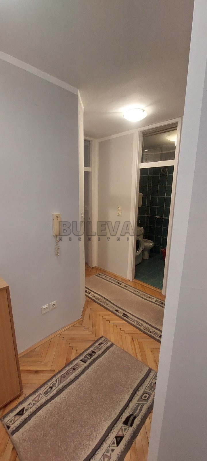 Jednosoban stan, 49 m2, Centar, 7. jula ID: i-010476 18