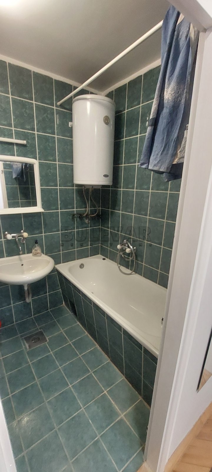 Jednosoban stan, 49 m2, Centar, 7. jula ID: i-010476 11