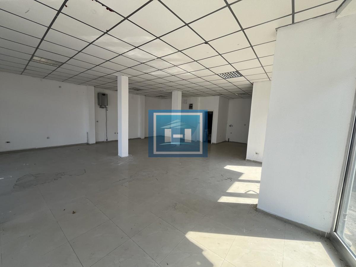 Lokal u centru Jagodine 5