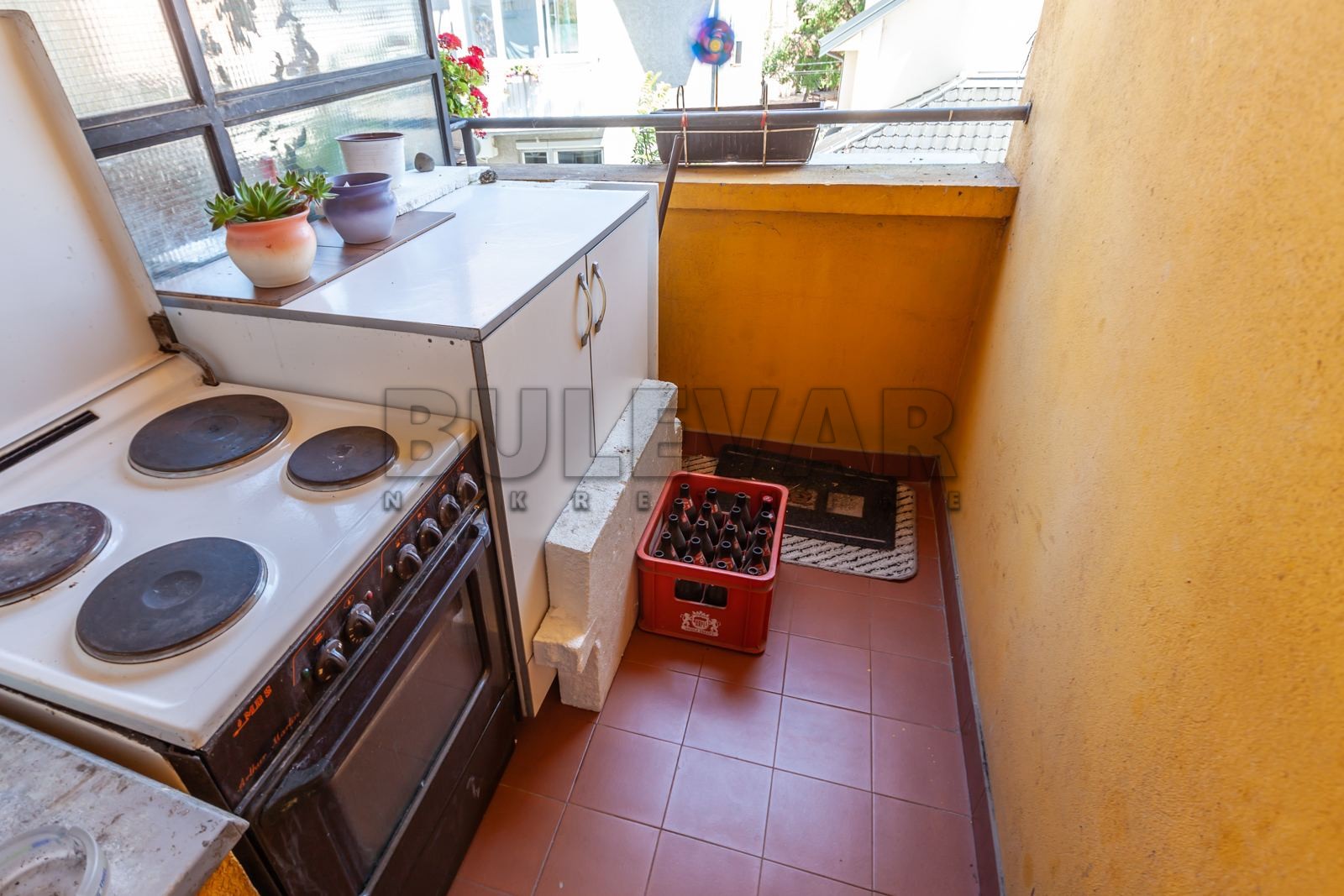 Trosoban stan, 85 m2, Centar, Cvijićeva ID: p-012044 9