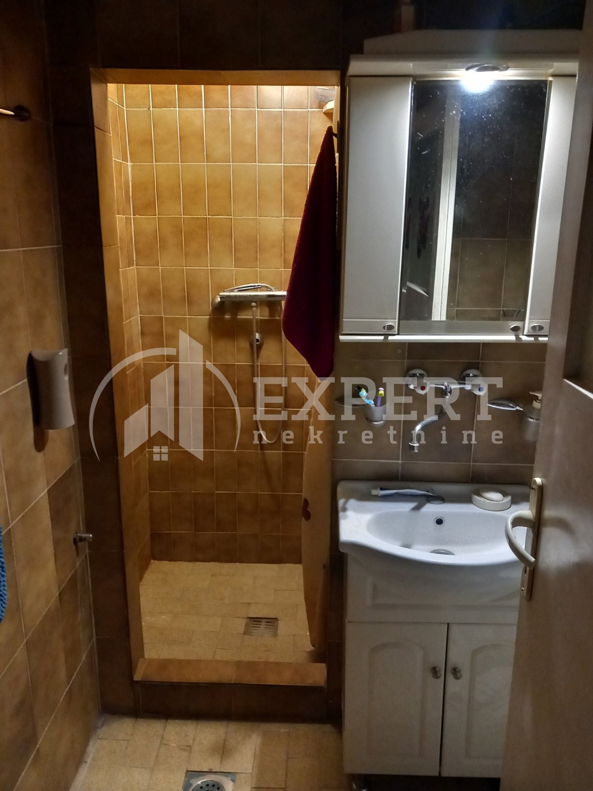 Dvosoban stan, 56 m2, Marger, Hilandarska ID: i-012049 16