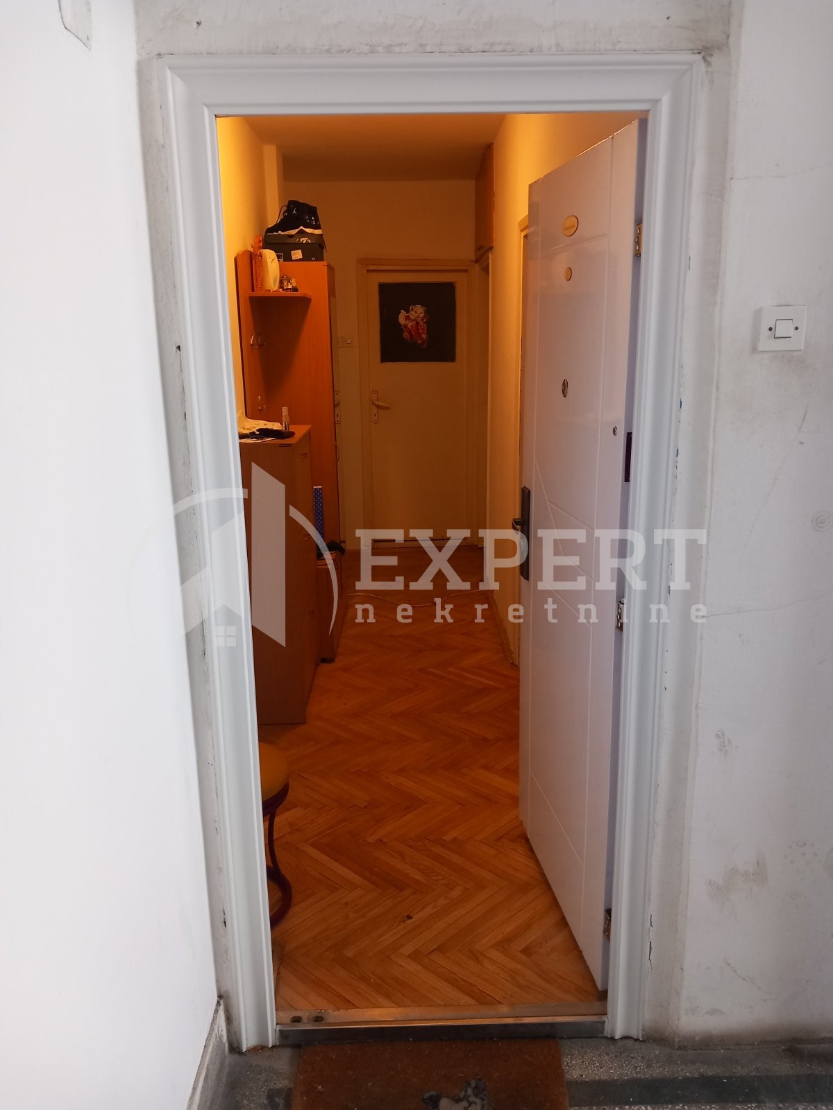 Dvosoban stan, 56 m2, Marger, Hilandarska ID: i-012049 20