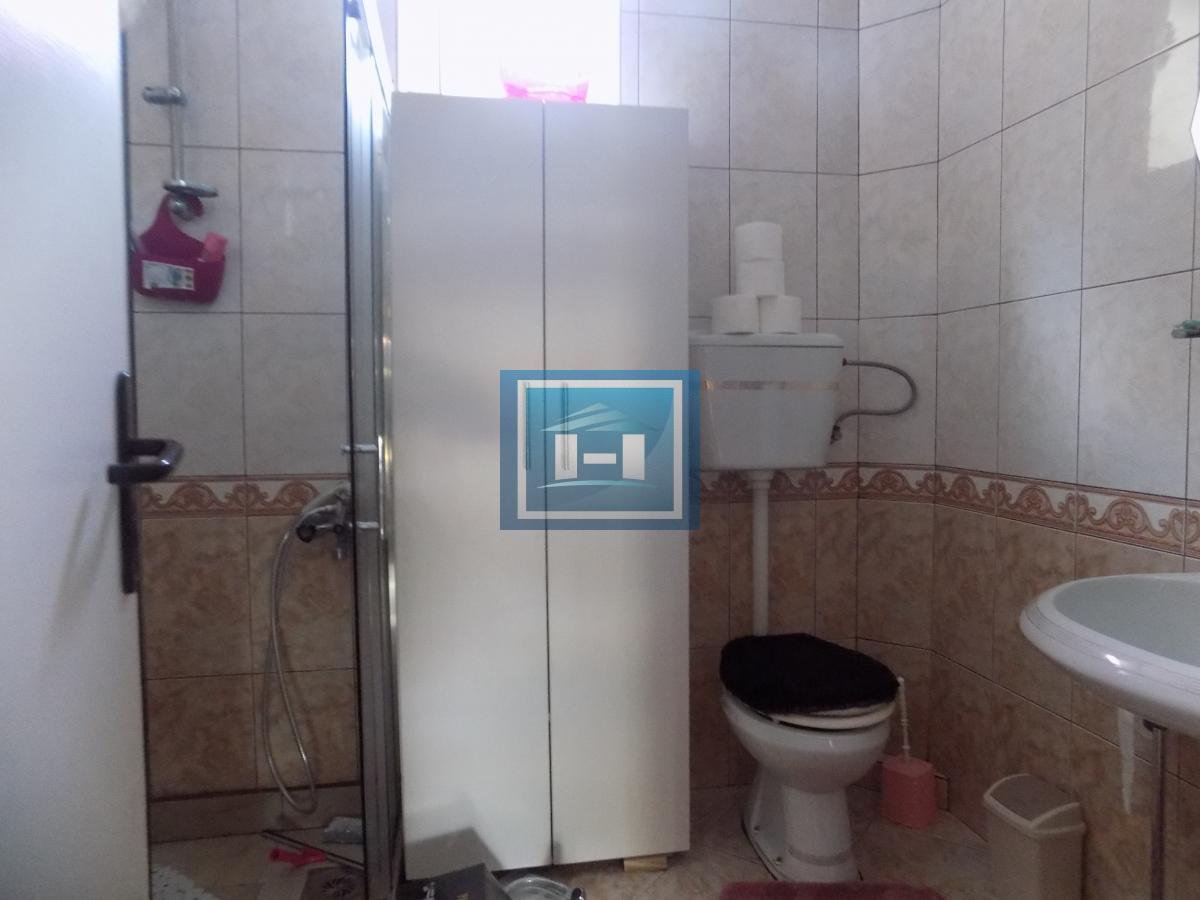 Kuća na prodaju 8