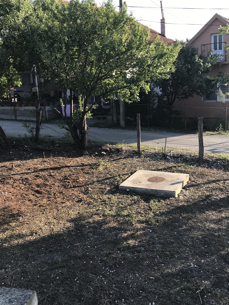 Prodajem plac 5 30ari sa temljom 4