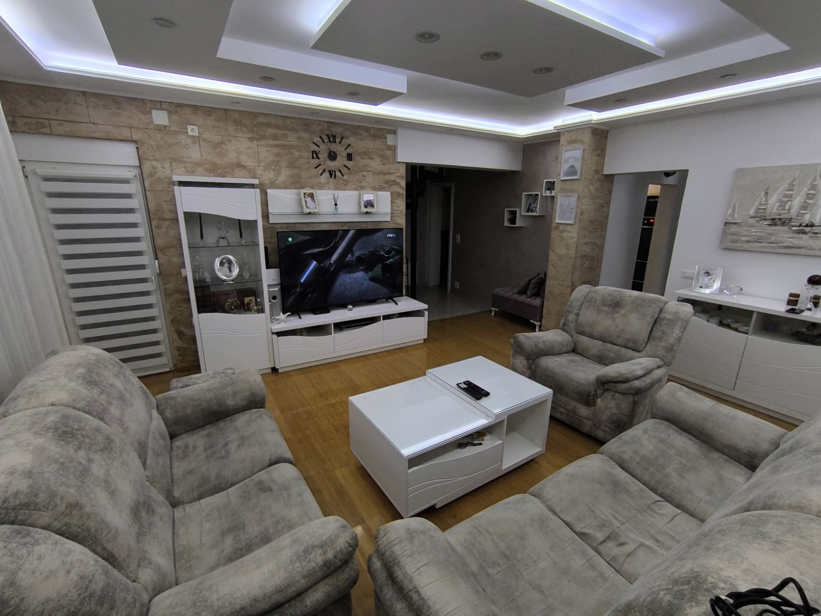 Prodajem duplex stan u Indjiji 1