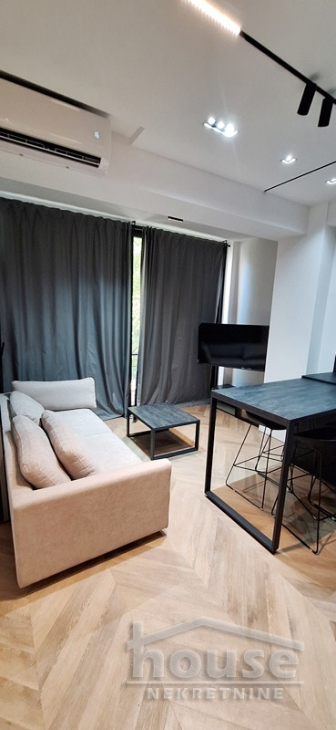 Stanovi,NOVI SAD,CENTAR 36m2,800€ , ID: 9116588 8