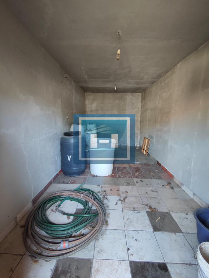 Seoska kuća na glavnom putu 10