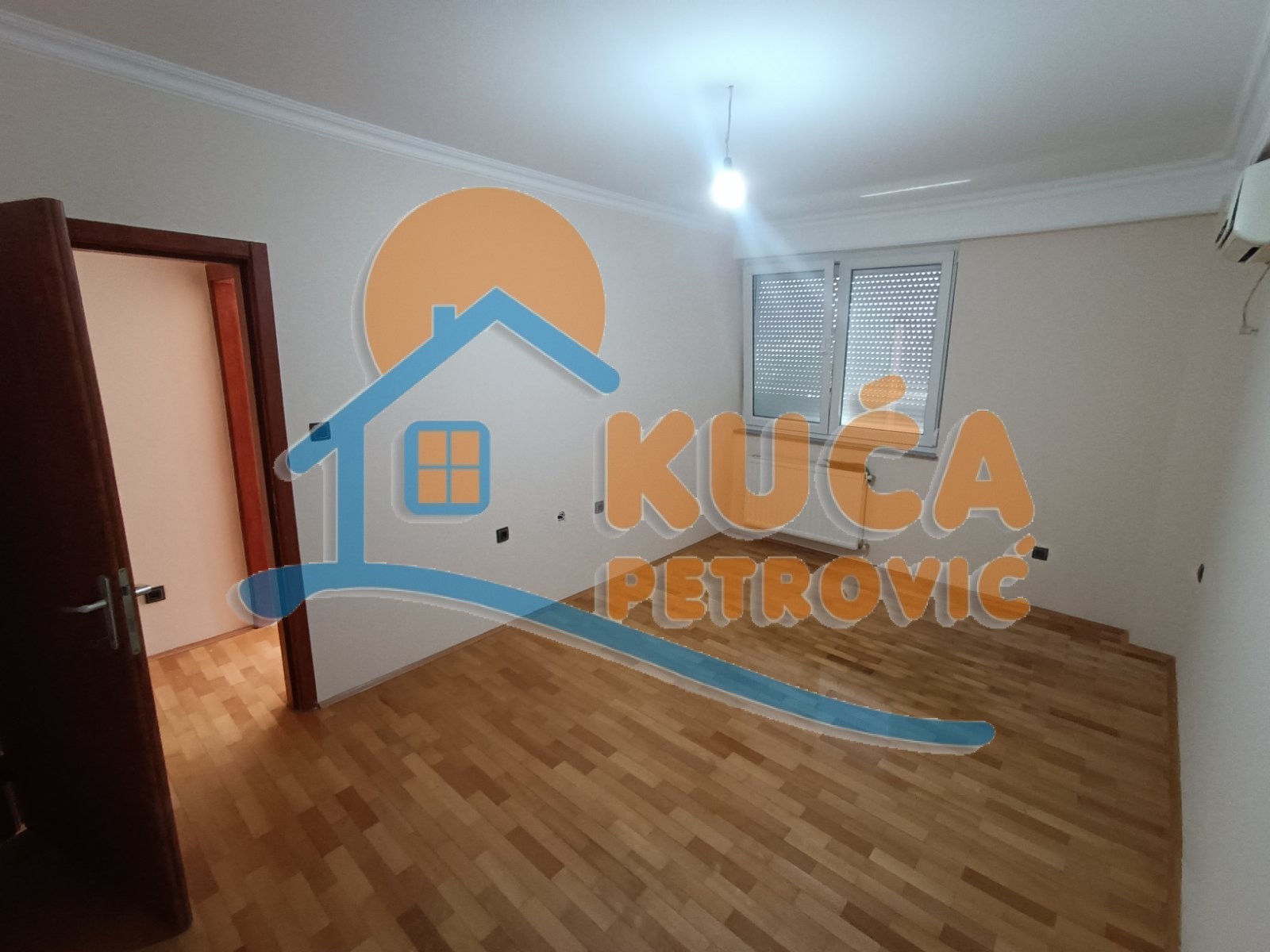 Dvosoban stan, 86 m2, Centar, Episkopska ID: p-012076 5