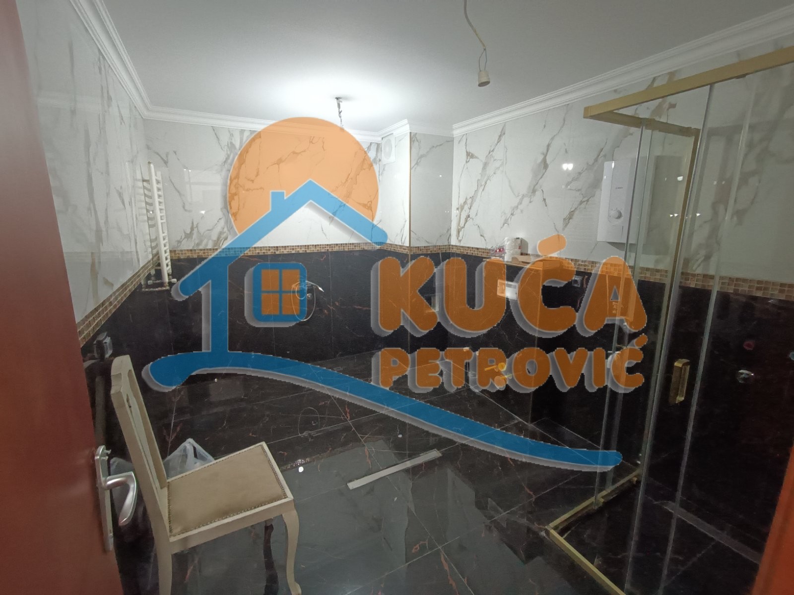 Dvosoban stan, 86 m2, Centar, Episkopska ID: p-012076 6