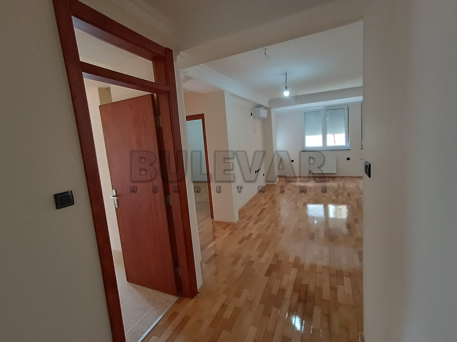 Dvosoban stan, 86 m2, Centar, Episkopska ID: p-012076 17