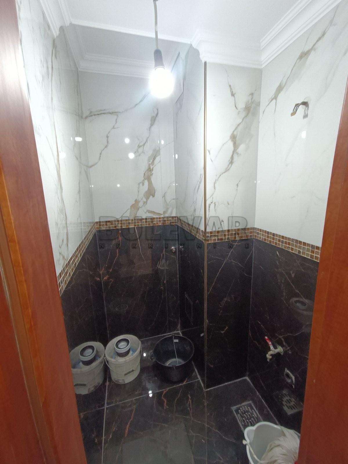 Dvosoban stan, 86 m2, Centar, Episkopska ID: p-012076 2