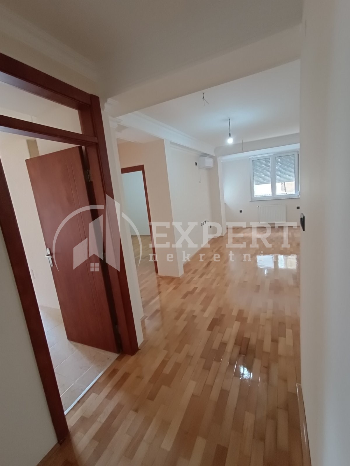Dvosoban stan, 86 m2, Centar, Episkopska ID: p-012076 12