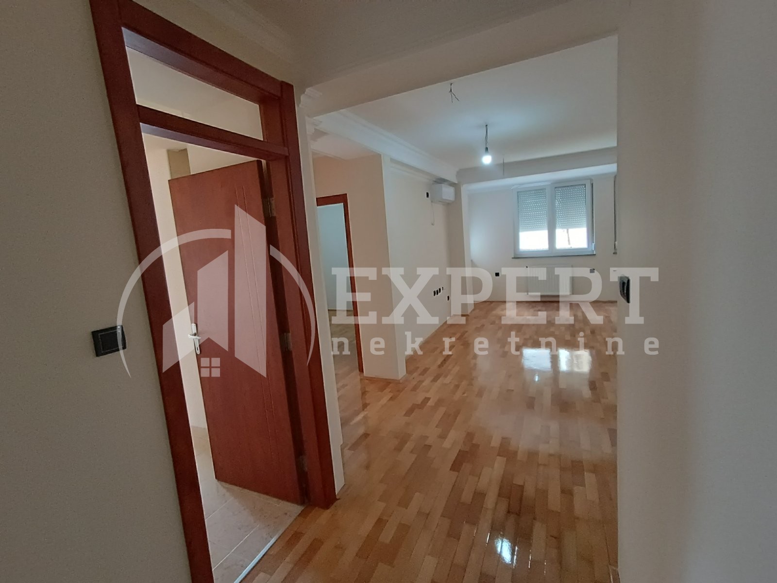 Dvosoban stan, 86 m2, Centar, Episkopska ID: p-012076 17