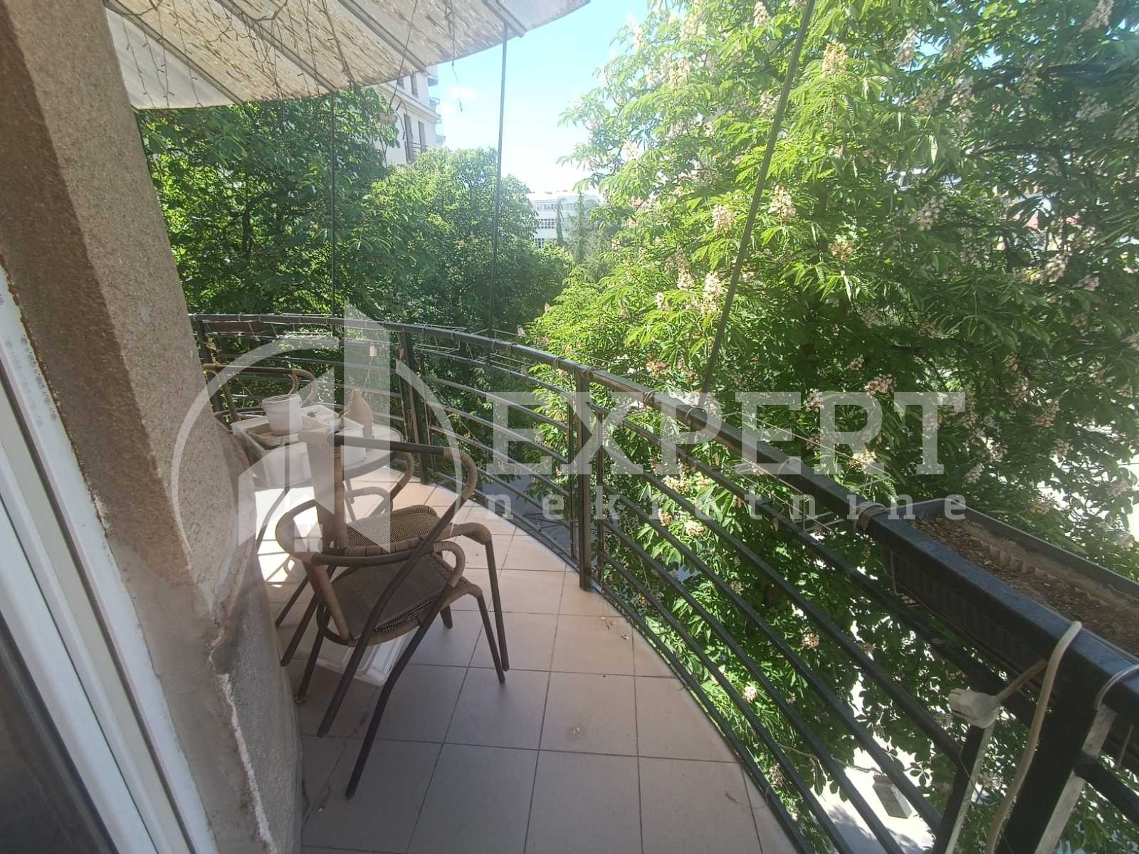 Trosoban stan, 142 m2, Čair, Episkopska ID: p-012077 3