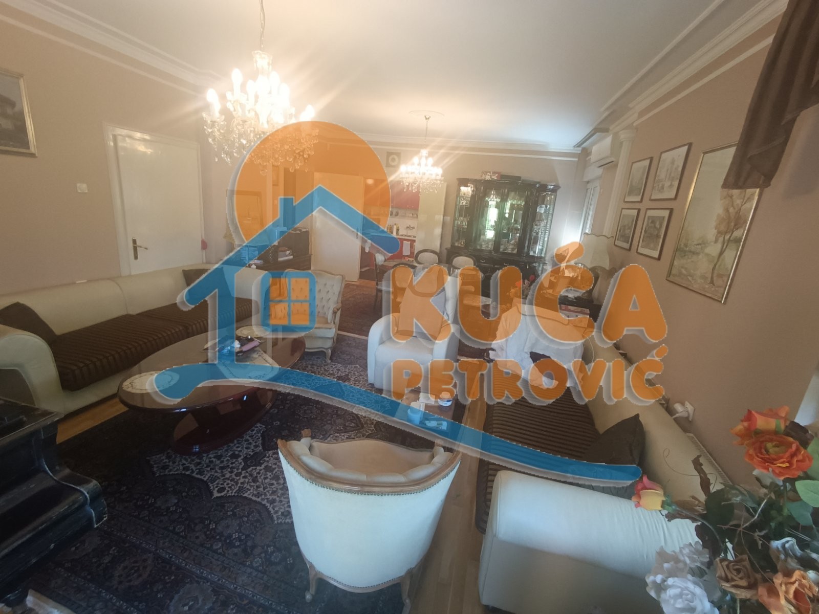 Trosoban stan, 142 m2, Čair, Episkopska ID: p-012077 2