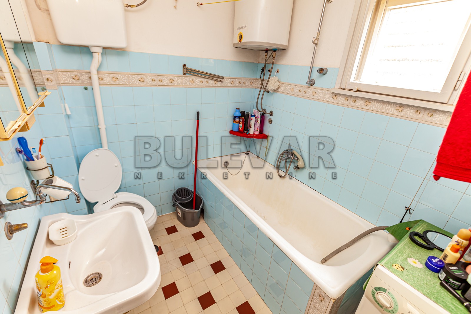 četvorosobna kuća, 200 m2, Crveni krst, Pribojska ID: p-012091 11