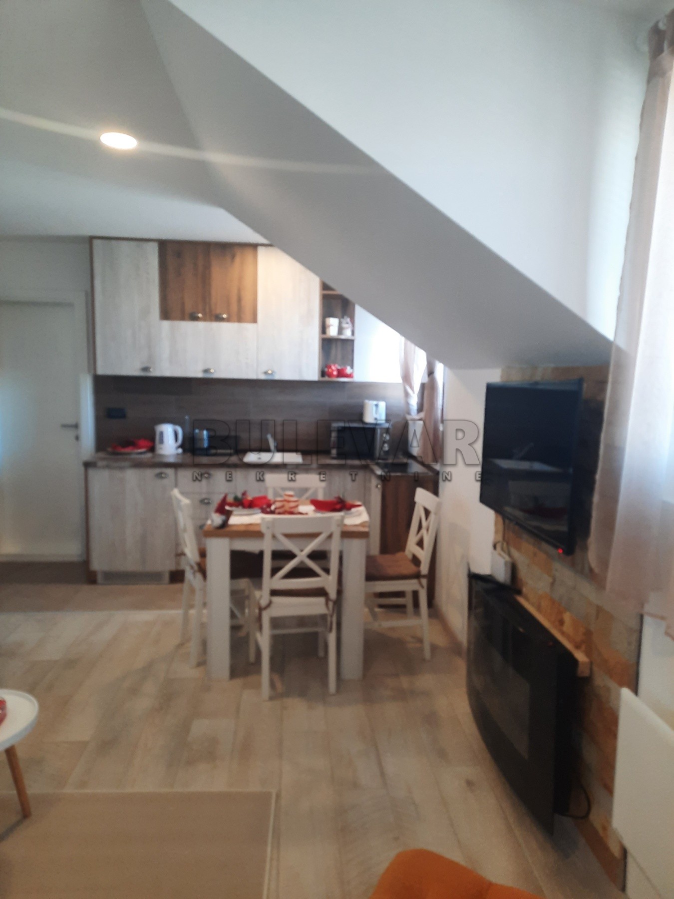 Jednosoban stan, 27 m2, Stefana Prvovenčanog ID: p-012094 6