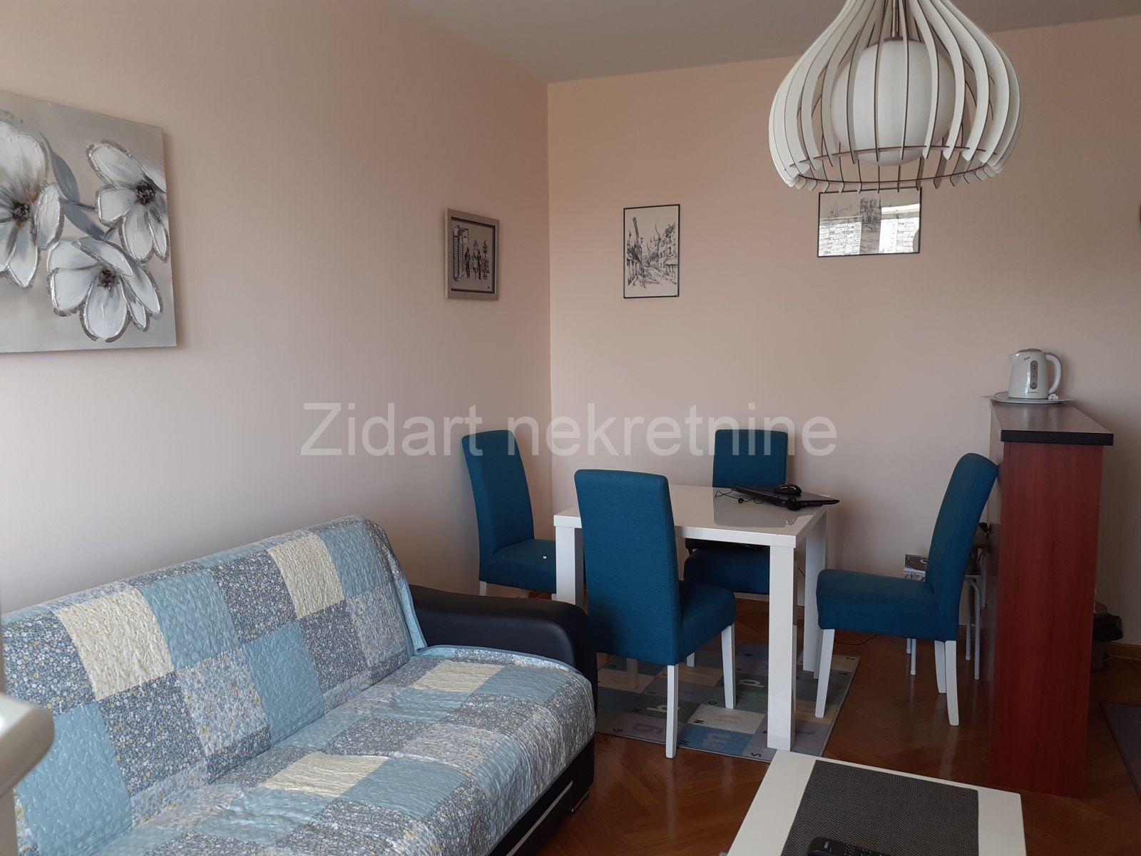 Stari Merkator, Izdavanje jednoiposoban stan 1