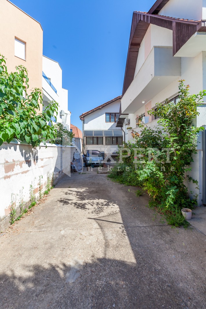 Lokal, 270 m2, Palilula, Igmanska ID: p-012102 2