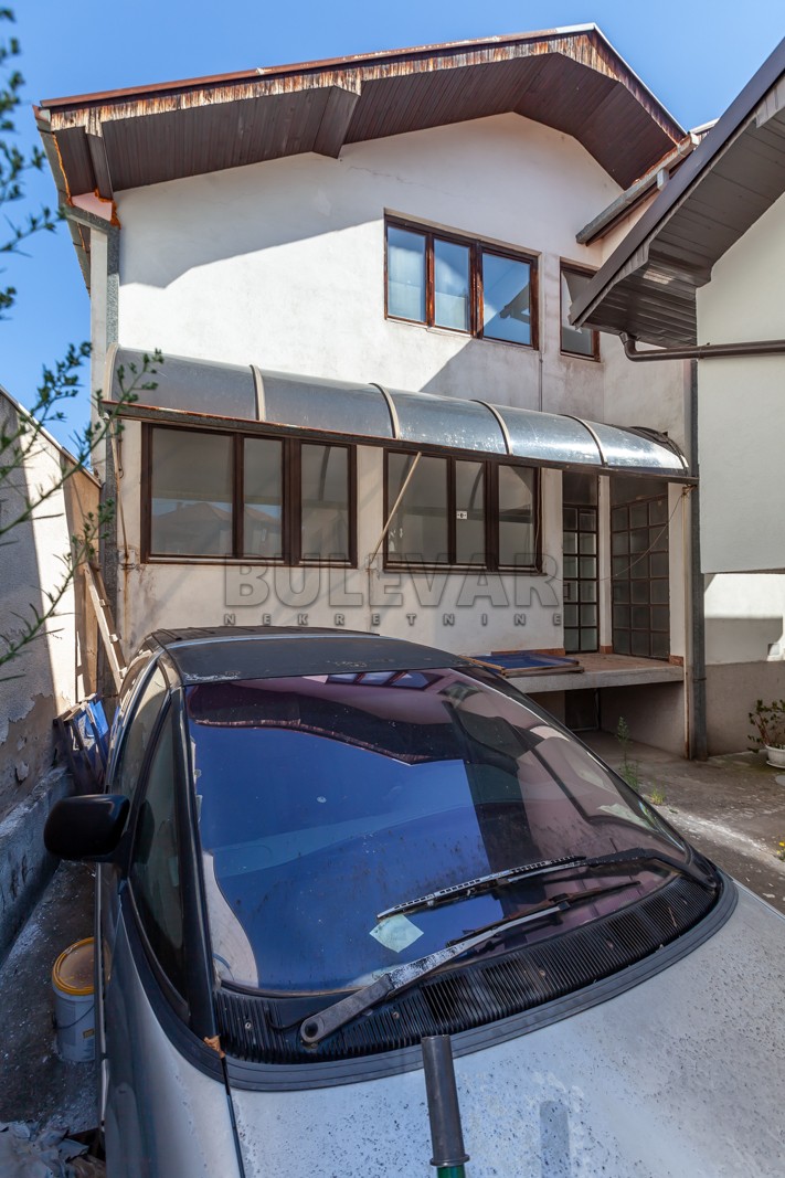 Lokal, 270 m2, Palilula, Igmanska ID: p-012102 1