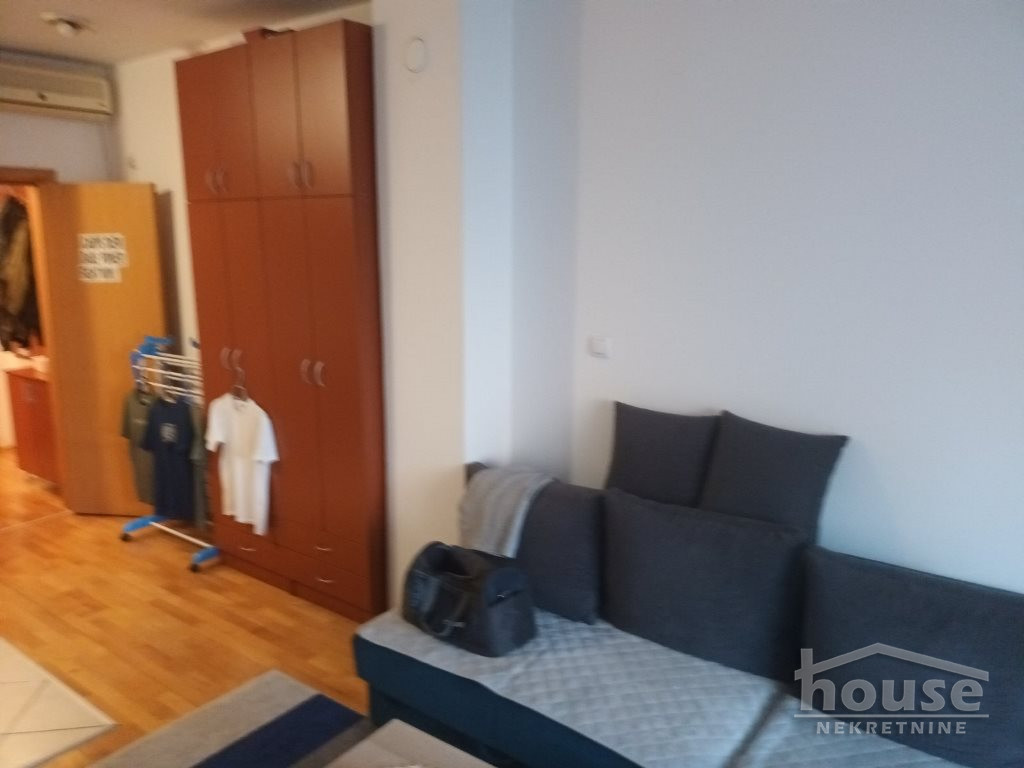 Stan,NOVI SAD,BULEVAR 30m2,98900€ , ID: 1061468 3