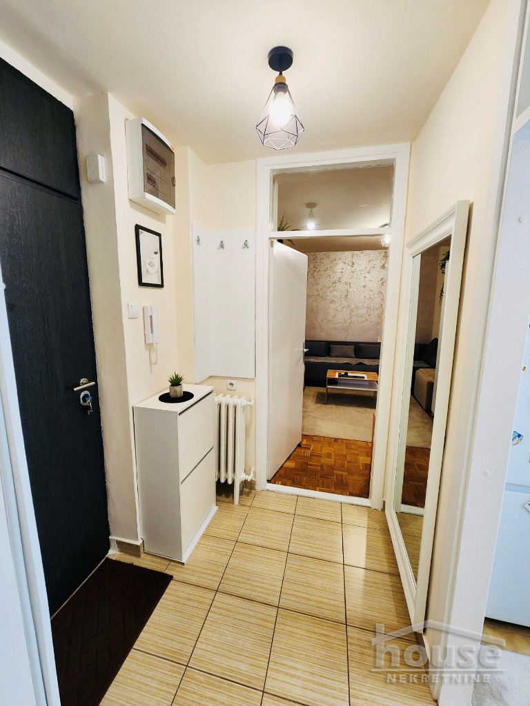 Stan,NOVI SAD,NOVO NASELJE 27m2,79000€ , ID: 1061827 6