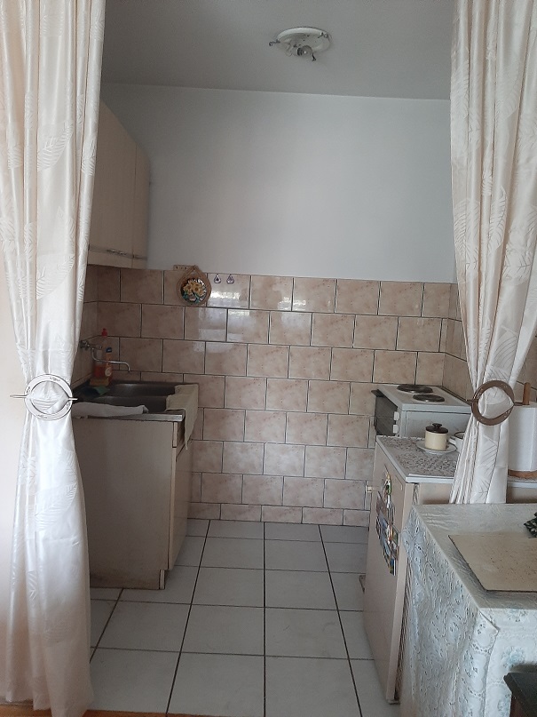 Prodajem stan u Velikim Crljenima 44m2 3