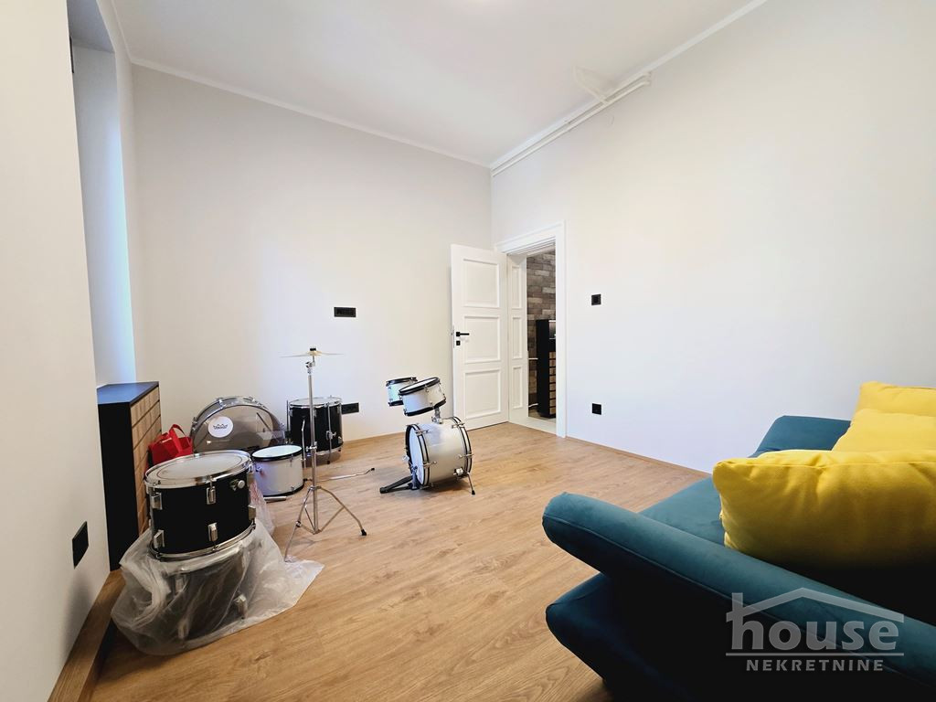 Stan,NOVI SAD,CENTAR 100m2,391000€ , ID: 1062232 10