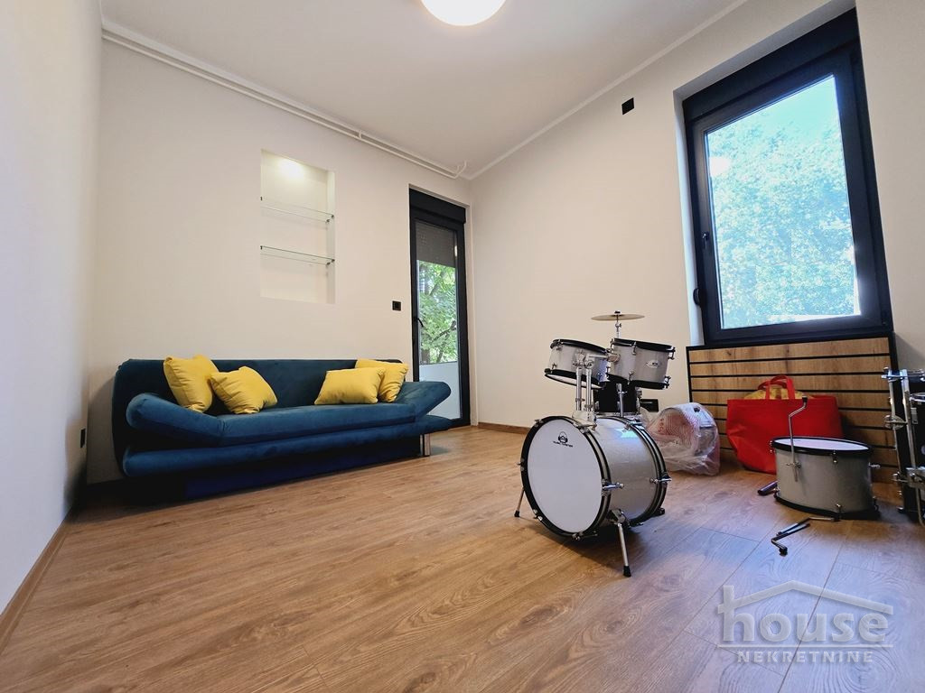 Stan,NOVI SAD,CENTAR 100m2,391000€ , ID: 1062232 11