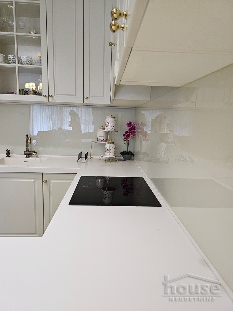 Stanovi,NOVI SAD,CENTAR 129m2,1700€ , ID: 9116609 13