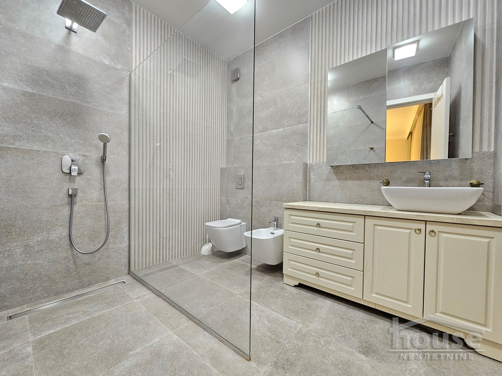 Stanovi,NOVI SAD,CENTAR 129m2,1700€ , ID: 9116609 23