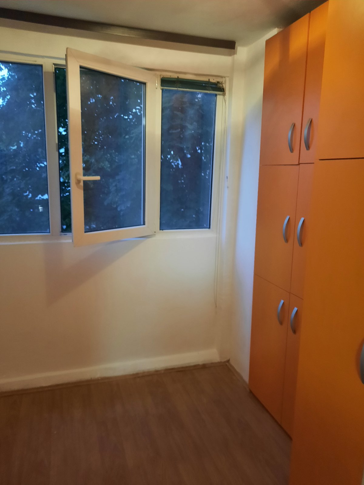 Izdajem jednosoban  30kvm   namešten stan u Pančevu 4